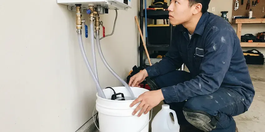 Tankless Water Heater Maintenance in Seattle